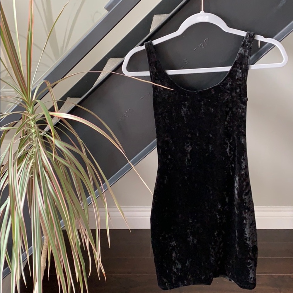 ✨2 for $15- Material Girl Black Velvet Dress
